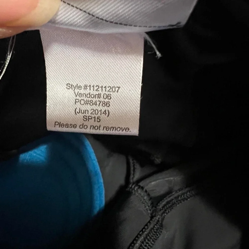 Black Pearl Izumi cycling shorts with blue gel pad 430.5